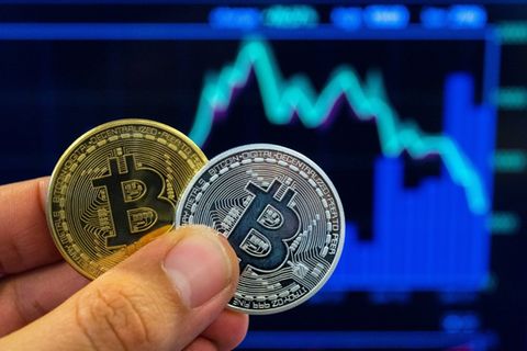 Symbolbild mit Bitcoins