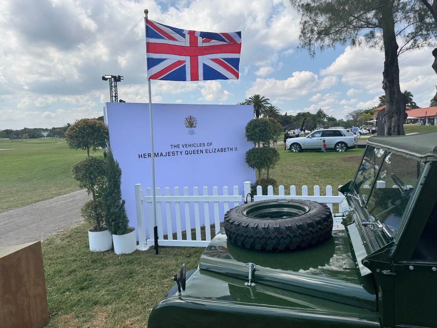 Wo sonst gibt es den Offroad-Fuhrpark von Königin Elisabeth II. von England zu bestaunen?