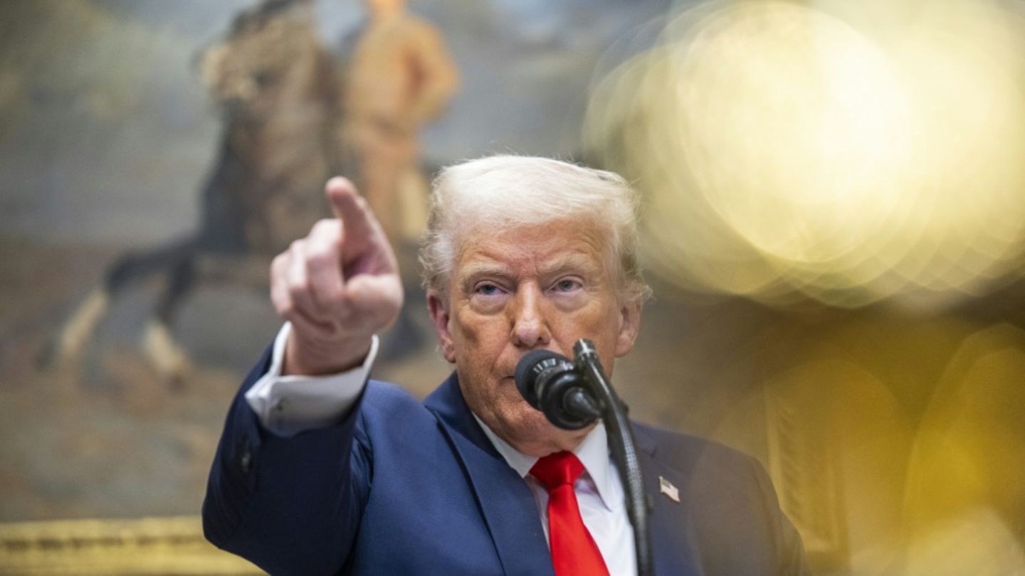 Trump ayrıca Nisan ayından itibaren tarım ürünlerine Zölle'yi duyurdu
