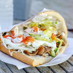 Döner Kebab im Brot