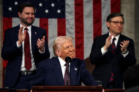 Nach fast sechs Wochen zurück im Amt hielt US-Präsident Donald Trump seine erste Rede vor beiden Kammern des Kongresses
