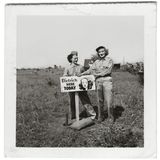 Dietrich mit Künstlerkollegin Lin Mayberry