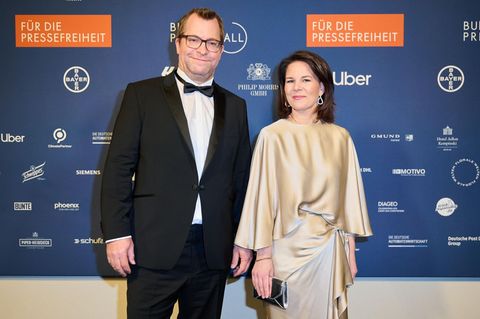 Daniel Holefleisch und Annalena Baerbock beim Bundespresseball 2023