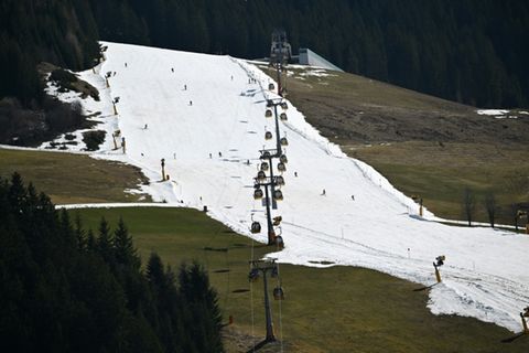 Skifahren im österreichischen Saalbach 2024
