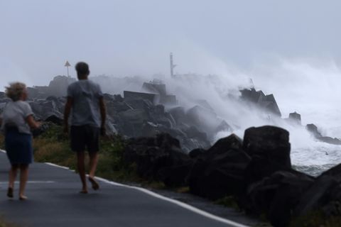Hohe Wellen an der australischen Ostküste