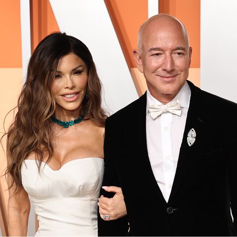 Amazon-Chef Jeff Bezos und seine Verlobte Lauren Sánchez bei der Oscar-Party der Zeitschrift "Vanity Fair"