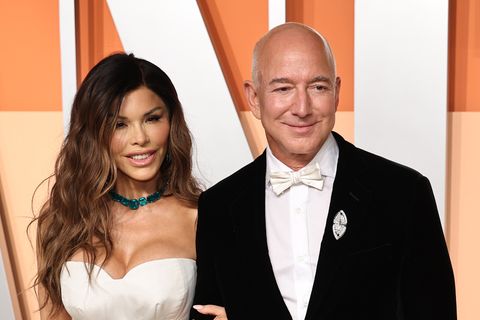 Amazon-Chef Jeff Bezos und seine Verlobte Lauren Sánchez bei der Oscar-Party der Zeitschrift "Vanity Fair"