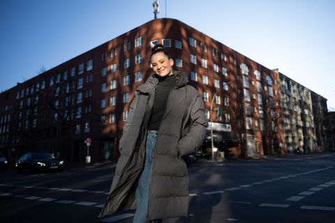 Ex-GNTM-Model Betty Taube beichtet im Podcast "OKF - Ortskontrollfahrt" ihre wilden Jugenderlebnisse