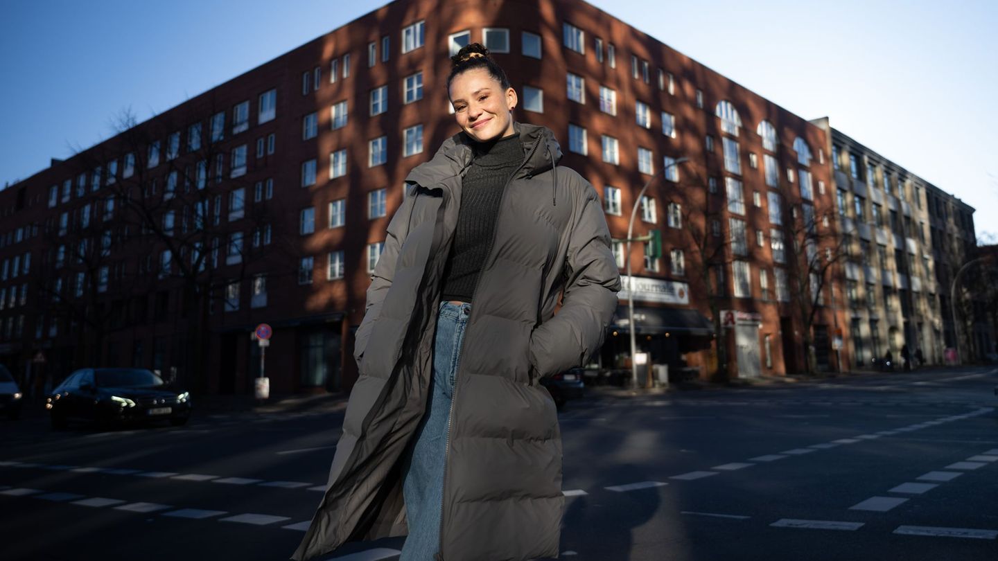 Ex-GNTM-Model Betty Taube beichtet im Podcast "OKF - Ortskontrollfahrt" ihre wilden Jugenderlebnisse