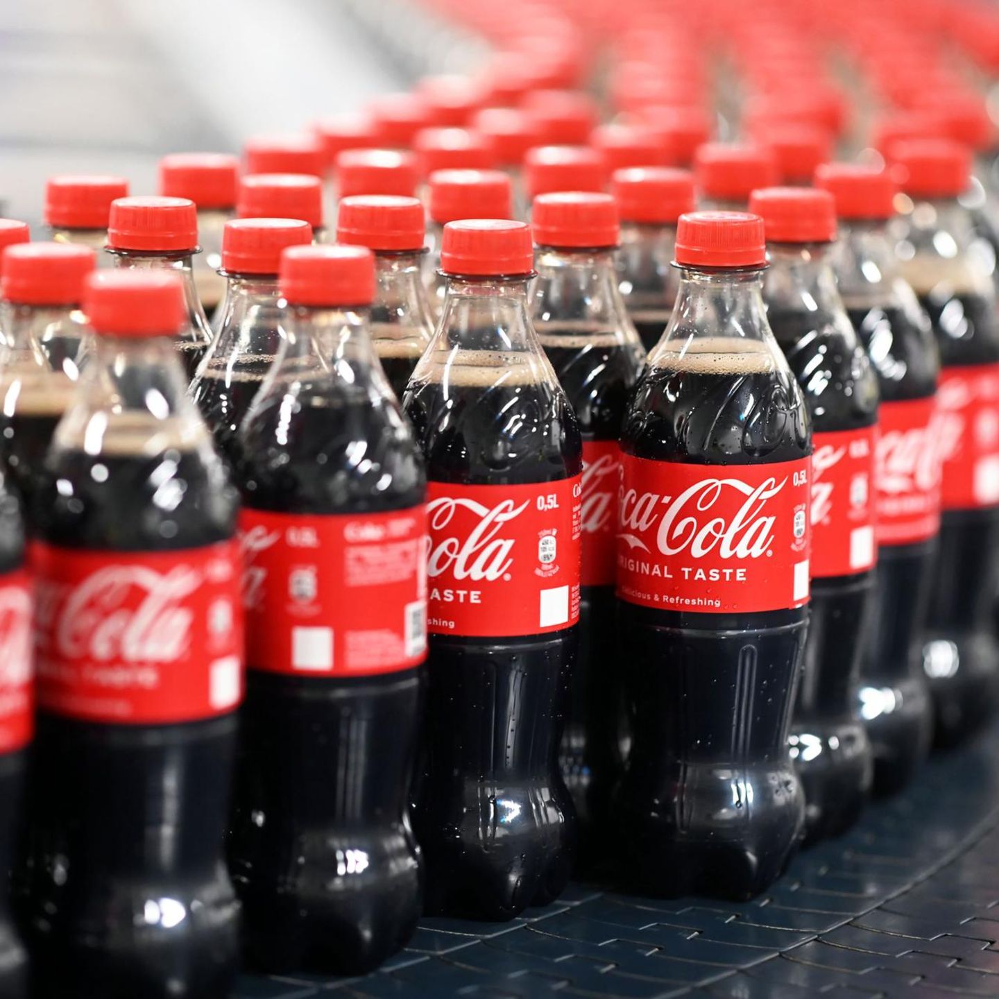 Coca-Cola bringt eine schräge neue Flaschengröße nach Deutschland