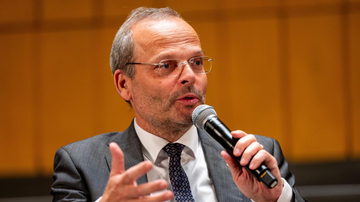 Antisemitismusbeauftragter der Bundesregierung Felix Klein. Antisemitismusbeauftragter der Bundesregierung Felix Klein.