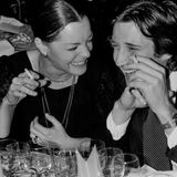 Romy Schneider rauchend und lachend mit ihrem Mann Daniel Biasini