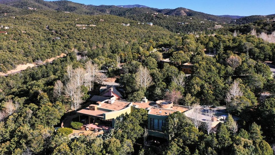 Idyllisch gelegen: das Haus von Gene Hackman in Santa Fe