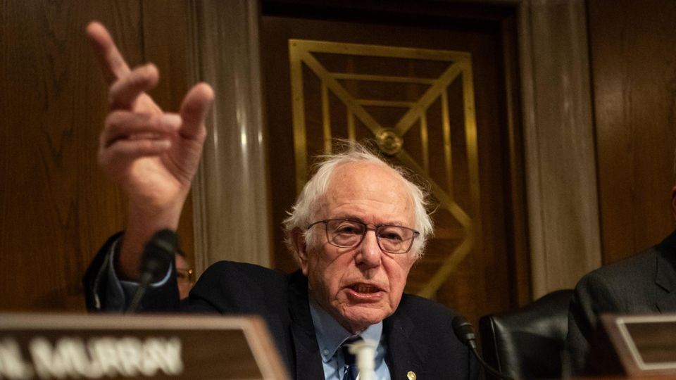 US-Senator Bernie Sanders bei einer Anhörung