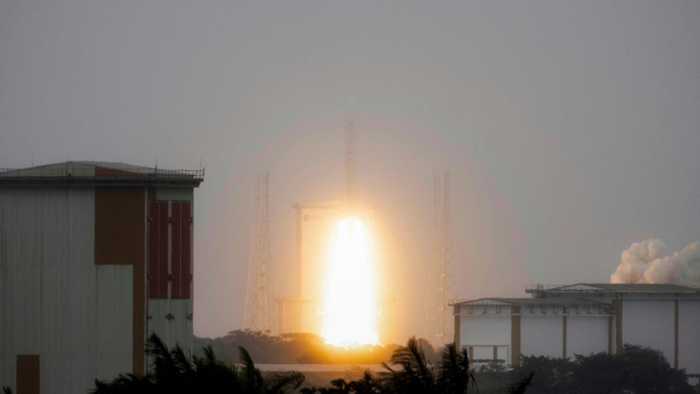 Die Ariane 6 hebt von Kourou ab