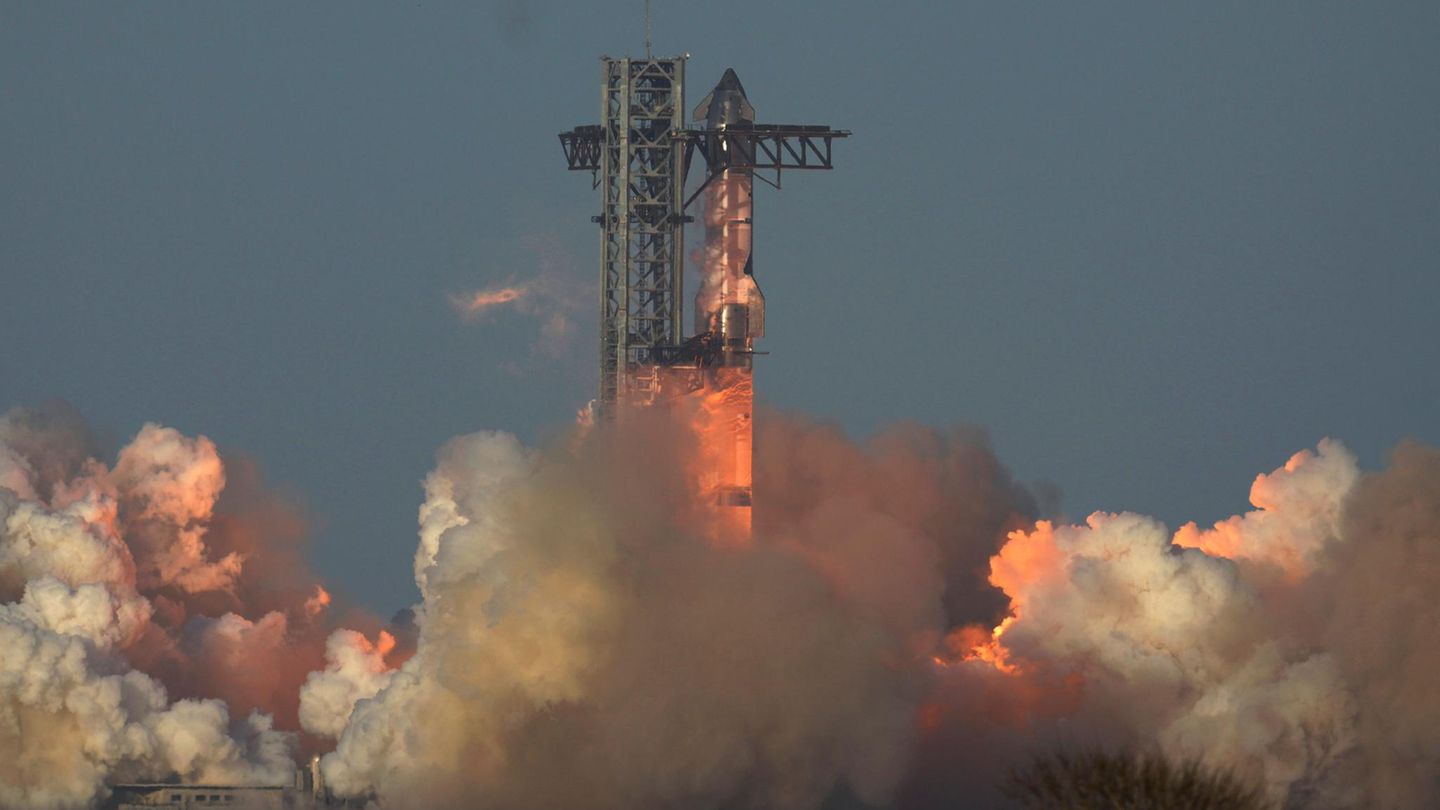 Elon Musk: Explosions after the start of huge “Starship” rocket