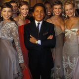 Valentino Garavani mit Models
