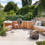 Garten des Jahres Terrasse mit Grillplatz