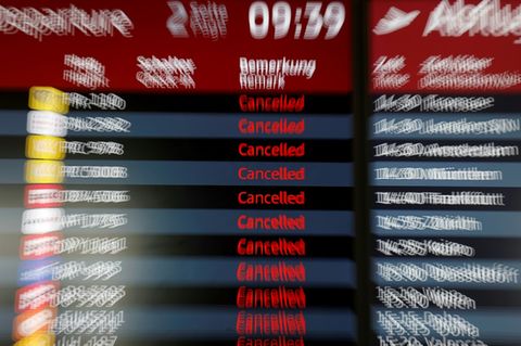 Anzeige annullierter Flüge an einem Flughafen