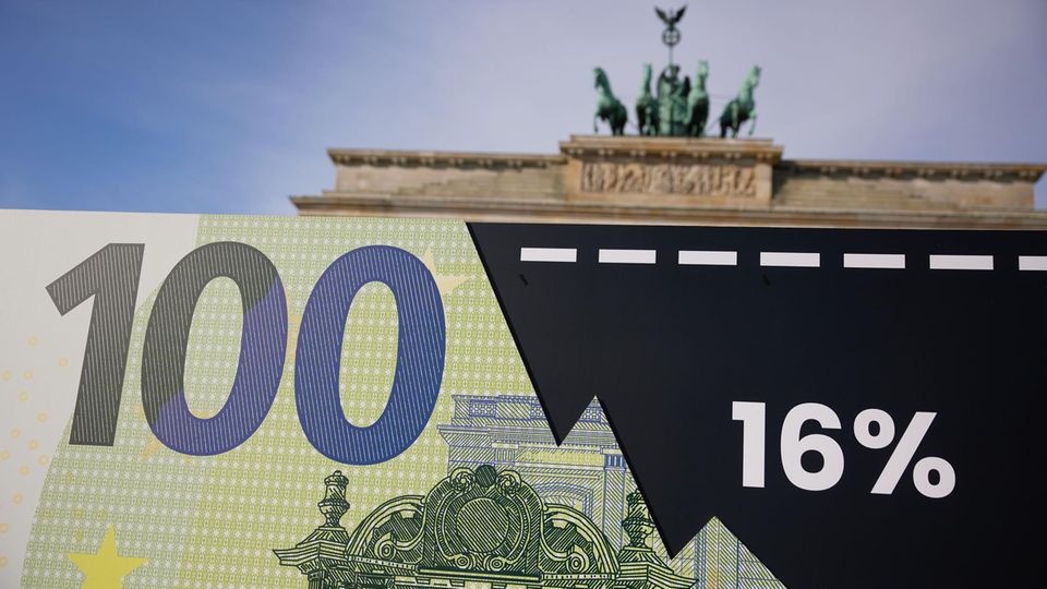 Equal Pay Day: Was bringt das Entgelttransparenzgesetz? Ein Streitgespräch Equal Pay Day: Was bringt das Entgelttransparenzgesetz? Ein Streitgespräch