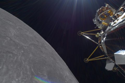 "Athena" in der Mond-Umlaufbahn