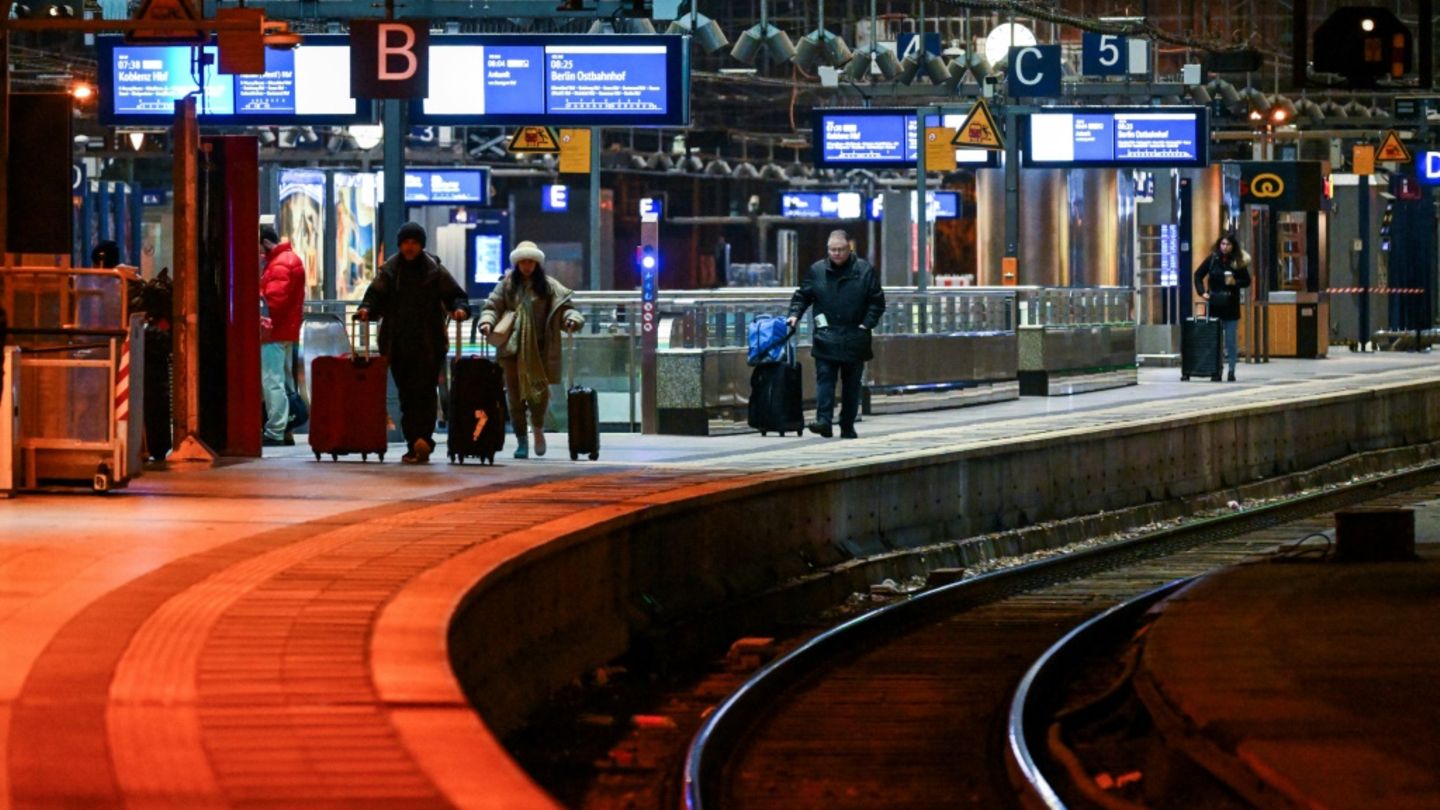 Bahnsteig am Kölner Hauptbahnhof