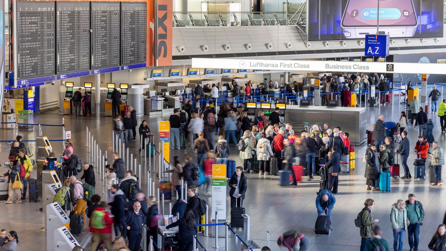 flugausf-lle-streik-an-13-deutschen-flugh-fen-was-reisende-jetzt-wissen-m-ssen