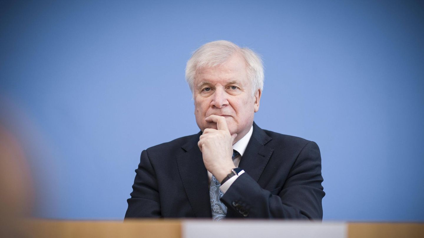Horst Seehofer wirft der Union "Wortbruch" vor Horst Seehofer