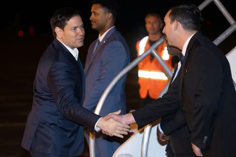 Marco Rubio bei seinem Abflug in Miami