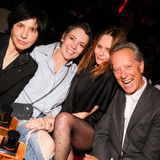 Sharleen Spiteri, Olivia Colman, Stella McCartney, Richard E. Grant bei einer Party