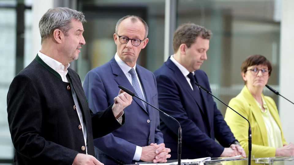 Sondierungsgespräche: Darauf haben sich Union und SPD schon geeinigt (Video) Sondierungsgespräche: Darauf haben sich Union und SPD schon geeinigt (Video)