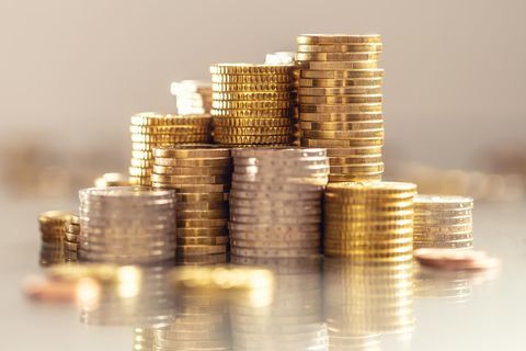 Wo Kredite aufgenommen werden, muss auch gespart werden. Einsparspotenzial gibt es an vielen Stellen