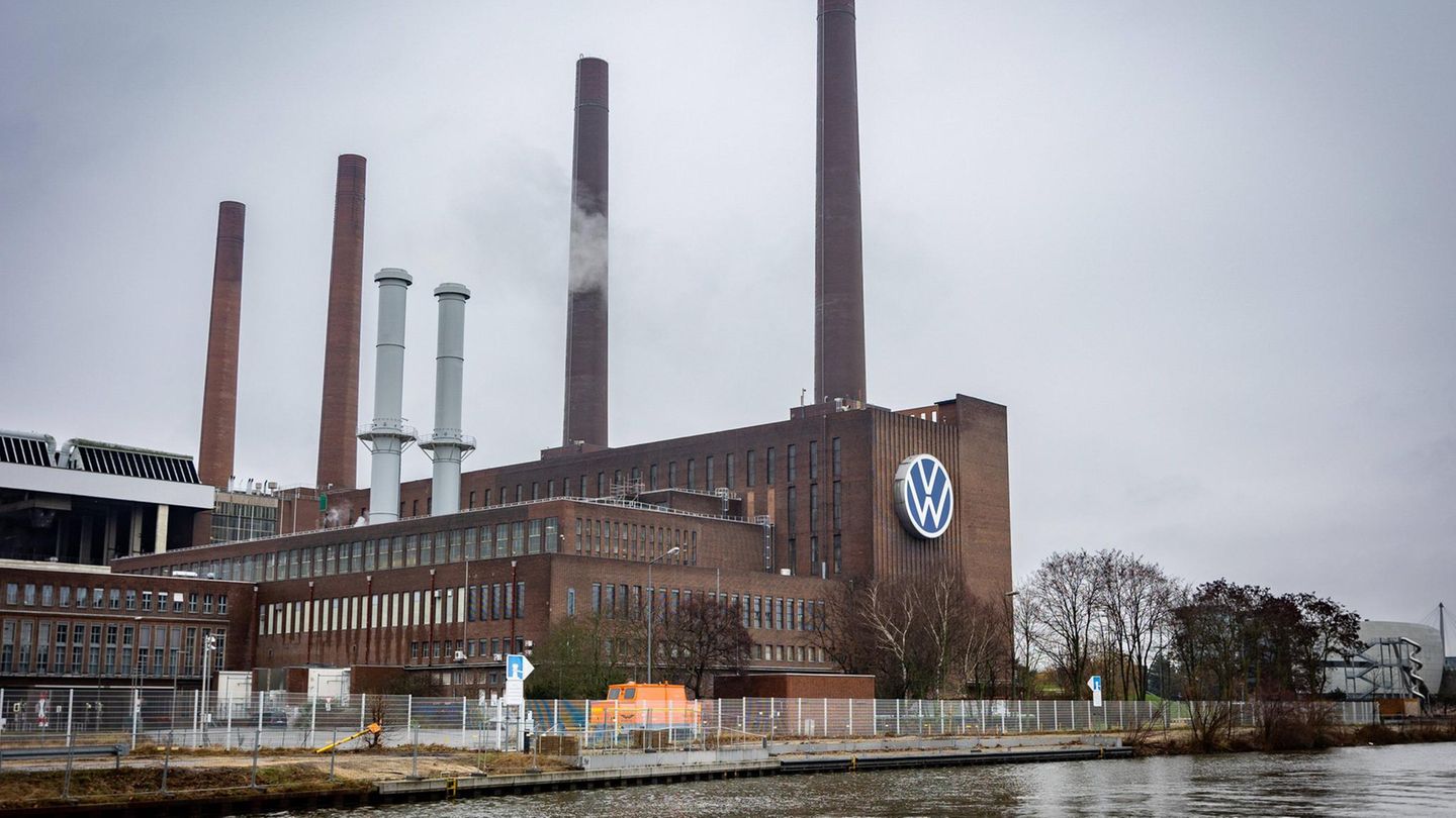 Horrorzahlen: Nettogewinn von VW bricht um mehr als 30 Prozent ein