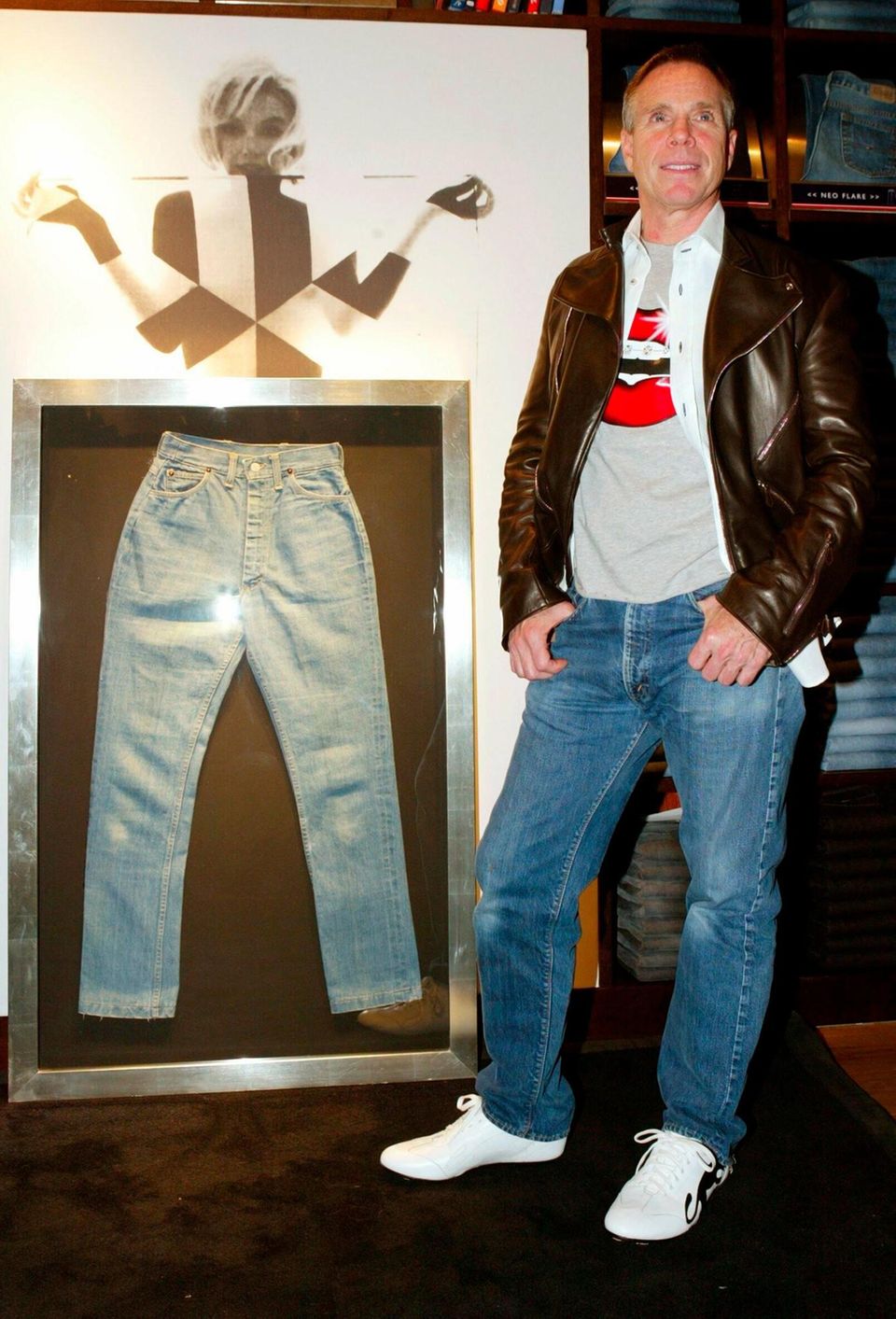 Tommy Hilfiger mit ersteigerter Jeans