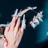 Ikkimel im Song "Keta und Krawall": "French Nails, gut rasiert und 'ne sexy Stimme" 