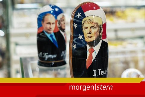 Figuren von Donald Trump und Wladimir Putin