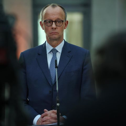 Schuldenpaket: Friedrich Merz will Geld für seine Kanzlerschaft