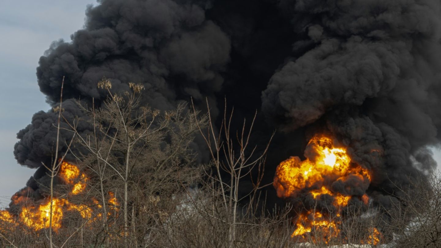 Brand nach Luftangriff in Odessa