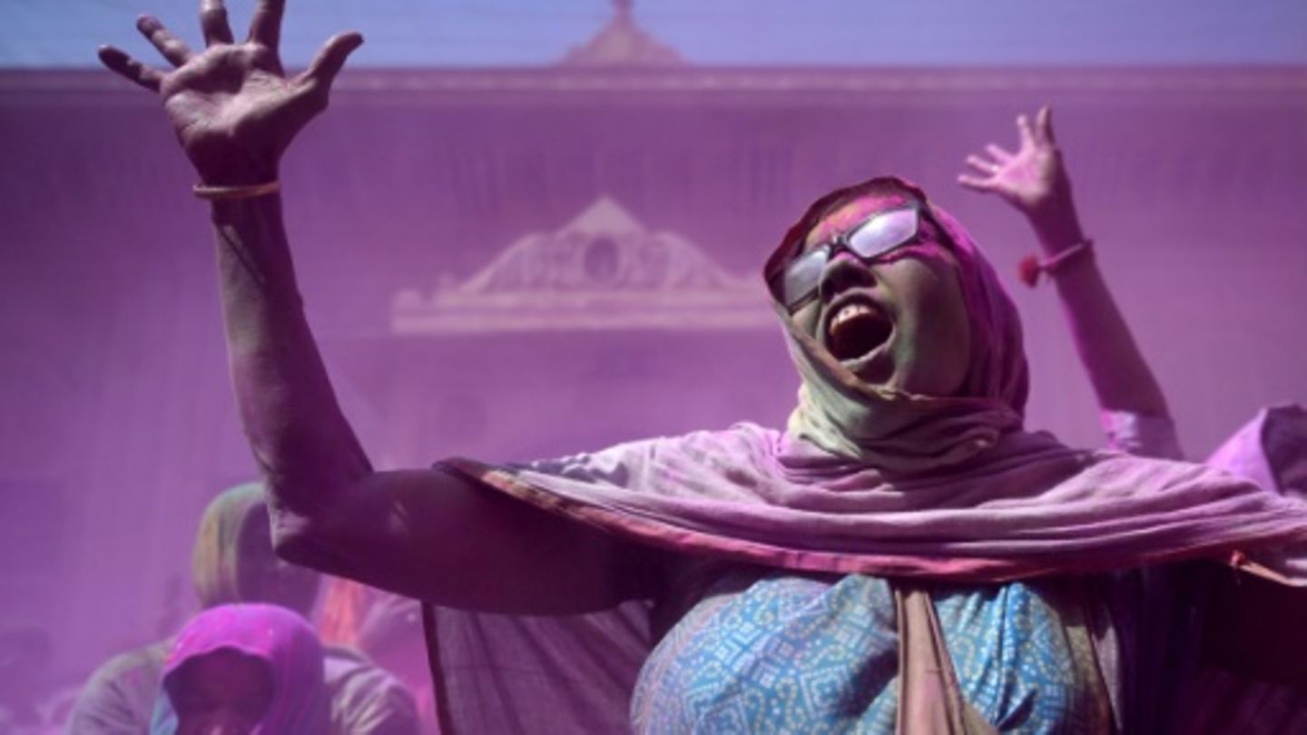Holi