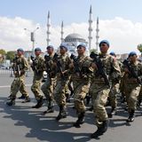 Soldaten marschieren in der Türkei