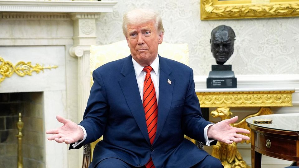 "USA wird sich wieder als eine Nation betrachten, die ihr Territorium ausdehnt" US-Präsident Donald Trump bei einem Treffen mit Marc Rutte im Weißen Haus