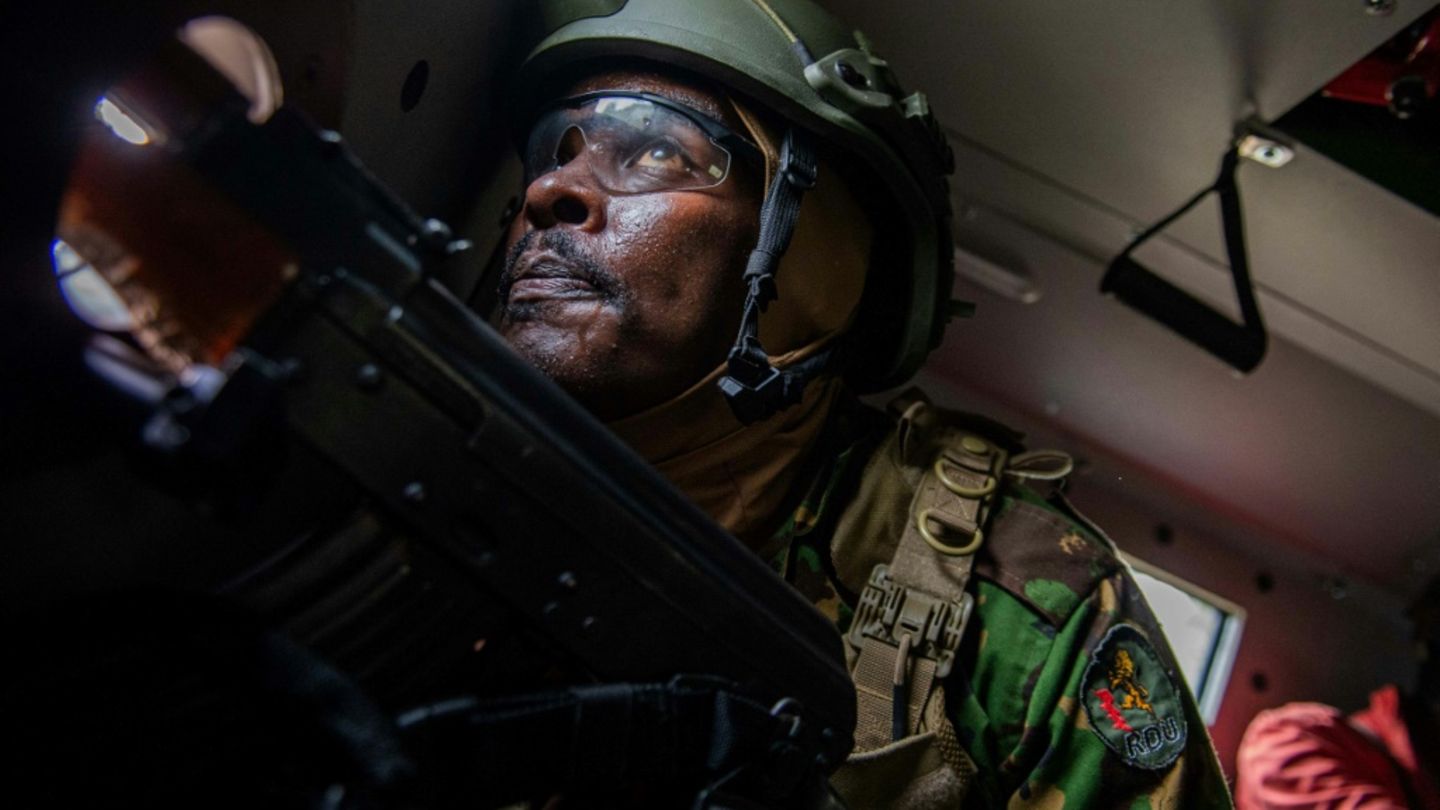 Kenianischer Polizist der Haiti-Mission in Port-au-Prince