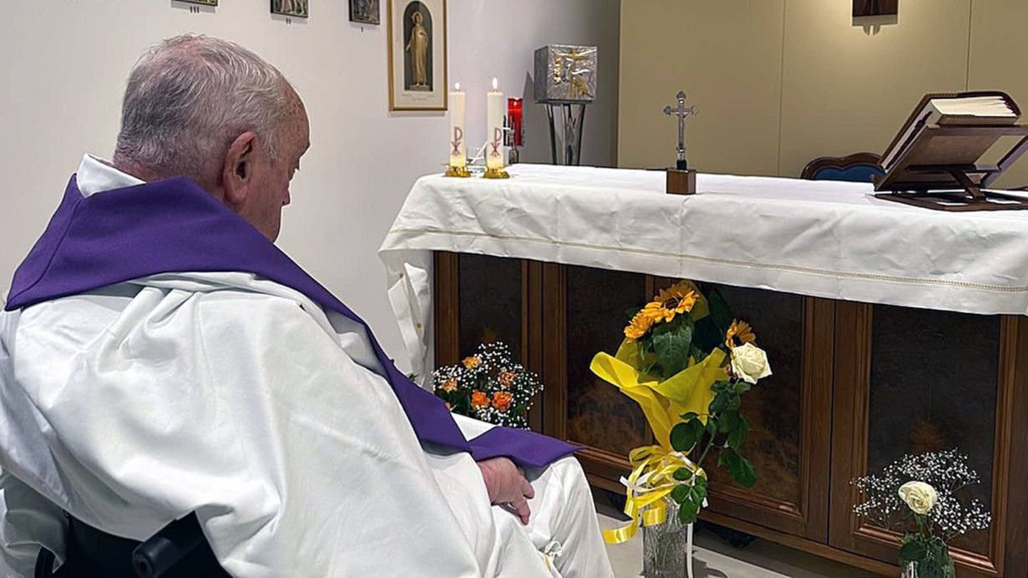 papst-franziskus-erstes-foto-aus-dem-krankenhaus