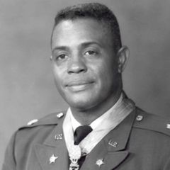 Charles Calvin Rogers in Uniform – das Pentagon löschte dieses Foto