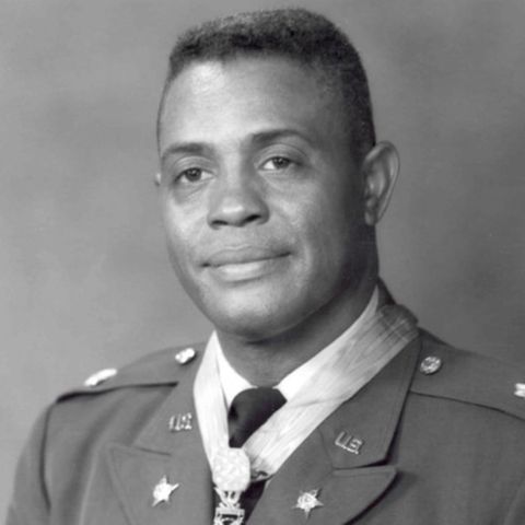 Charles Calvin Rogers in Uniform – das Pentagon löschte dieses Foto