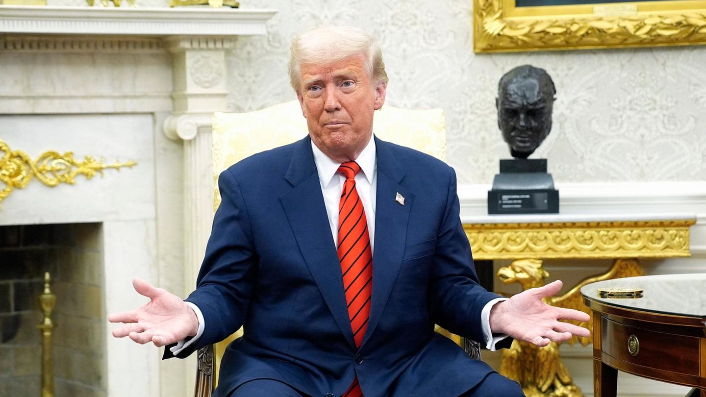 Fühlt sich wohl in goldener Pracht: US-Präsident Donald Trump im Oval Office