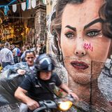 Ein Wandbild von Sophia Loren in Neapel