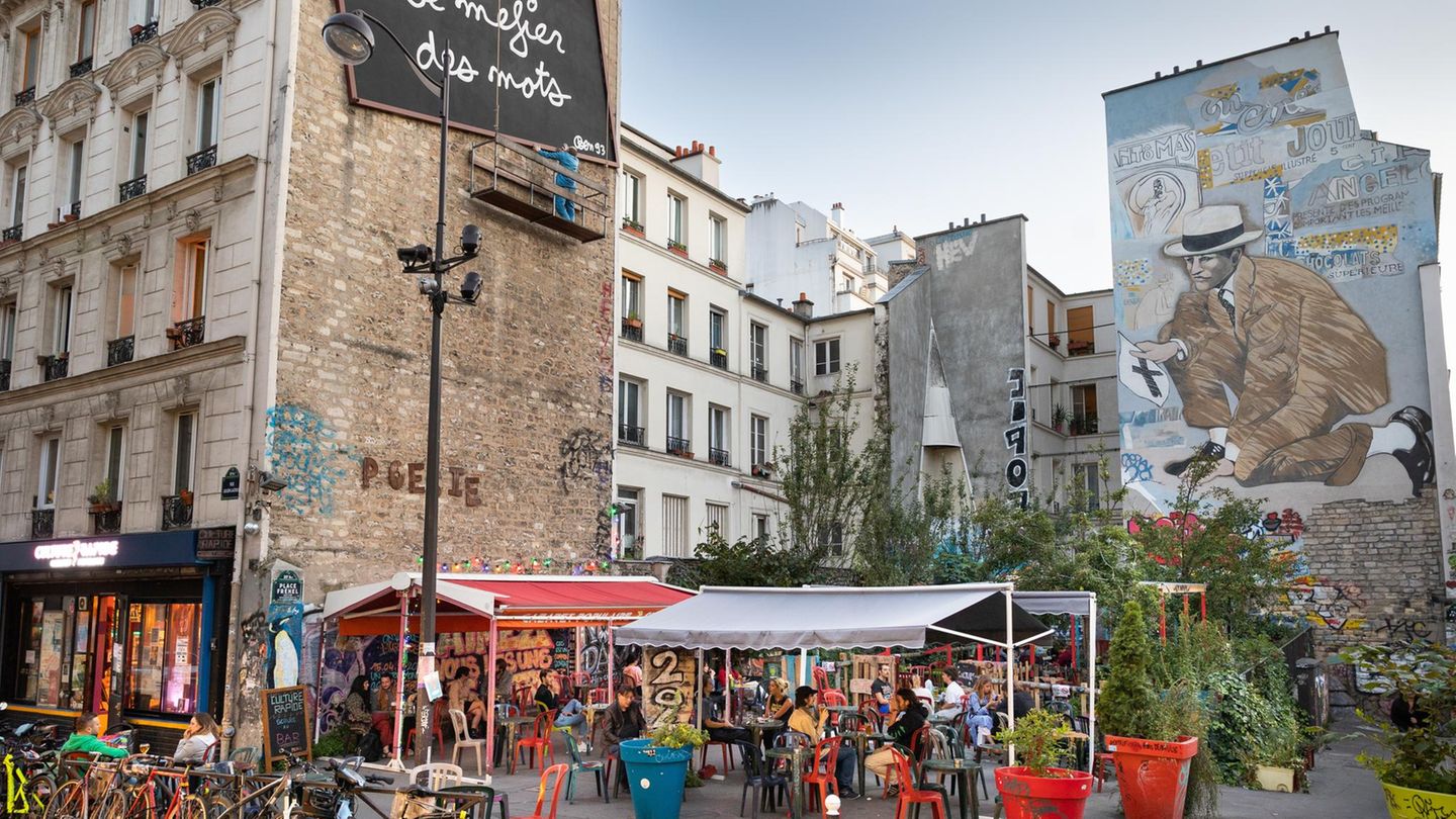 Belleville: Im Osten der Stadt Café in der Rue de Belleville