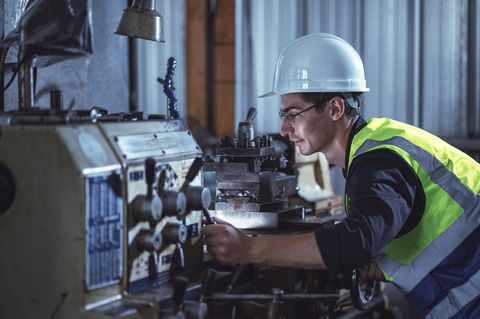 Hier finden Sie die innovativsten Mittelständler im Bereich Metall- und Kunststoffindustrie