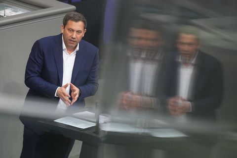 Abstimmung übers Finanzpaket: Lars Klingbeils ganze Rede im Video